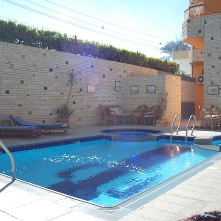 Al Gezera Apartments Louxor Extérieur photo